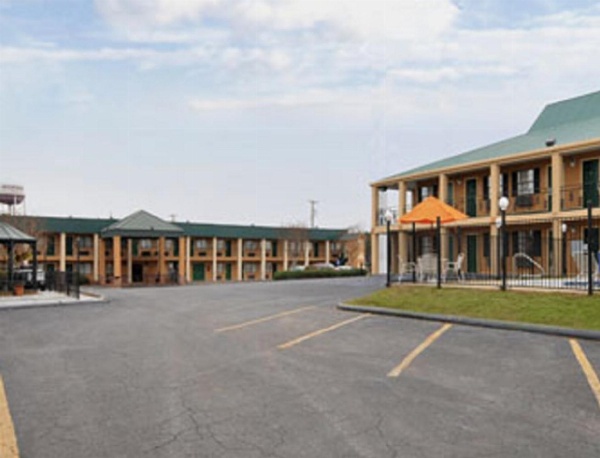 Days Inn by Wyndham Natchitoches image 6